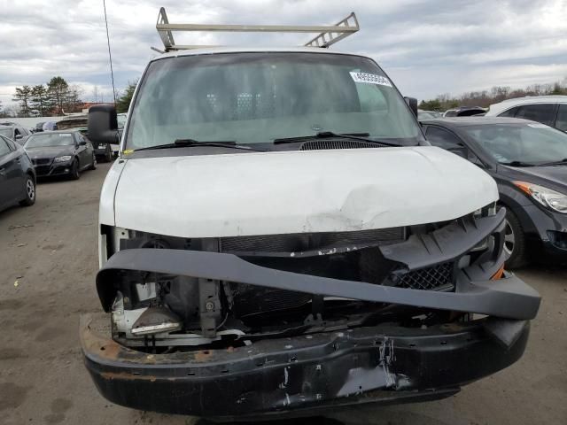 2004 Chevrolet Express G2500