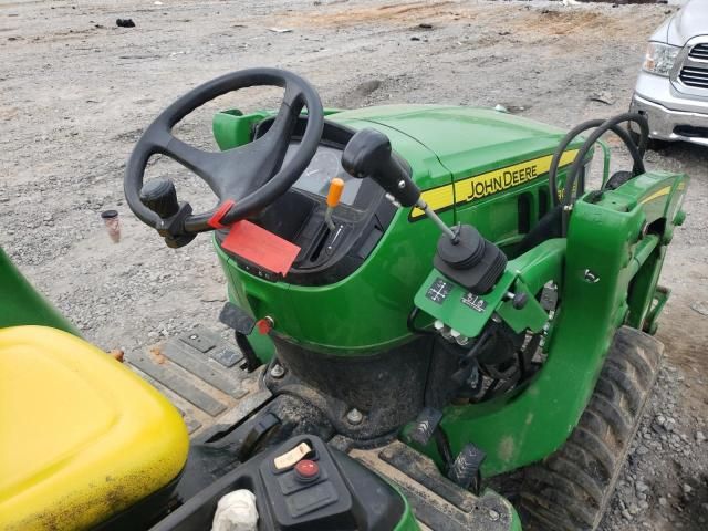 2022 John Deere 3032E