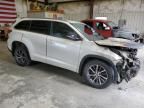 2017 Toyota Highlander SE