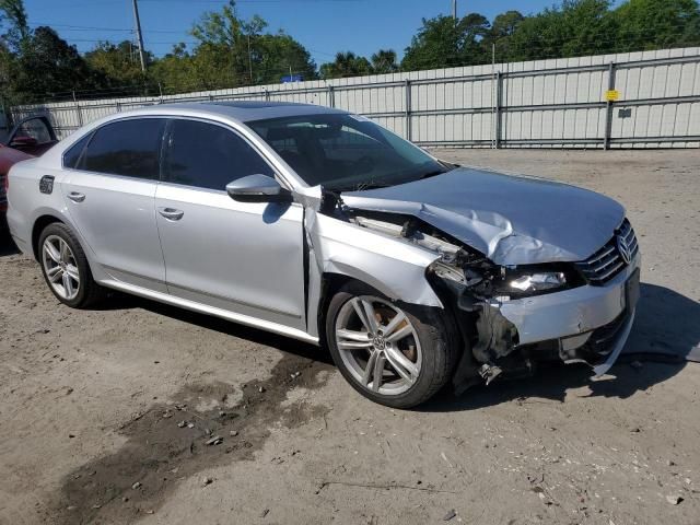 2012 Volkswagen Passat SEL