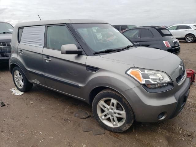 2011 KIA Soul +