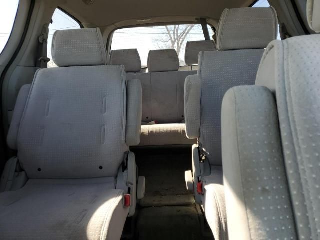 2004 Nissan Quest S