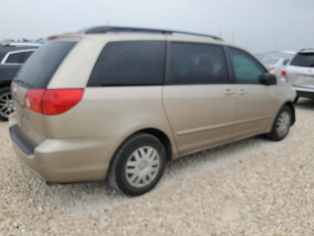 2009 Toyota Sienna CE