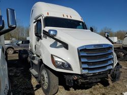Camiones con título limpio a la venta en subasta: 2021 Freightliner Cascadia 126