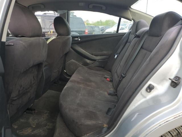 2010 Nissan Altima Base