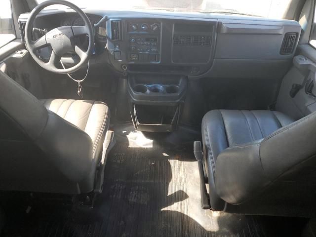 2005 GMC Savana G2500