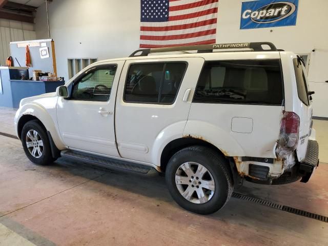 2006 Nissan Pathfinder LE