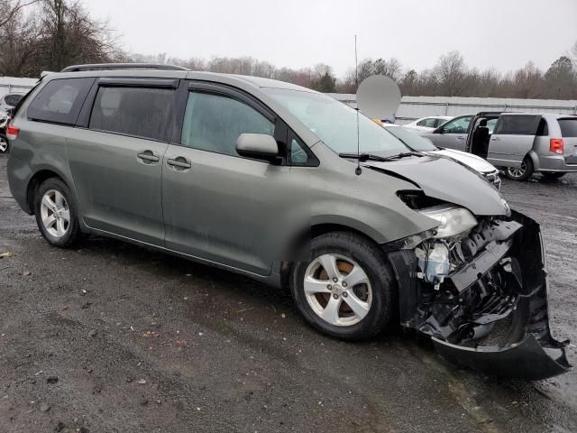 2012 Toyota Sienna LE