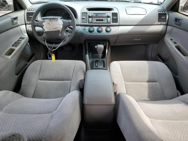 2004 Toyota Camry LE