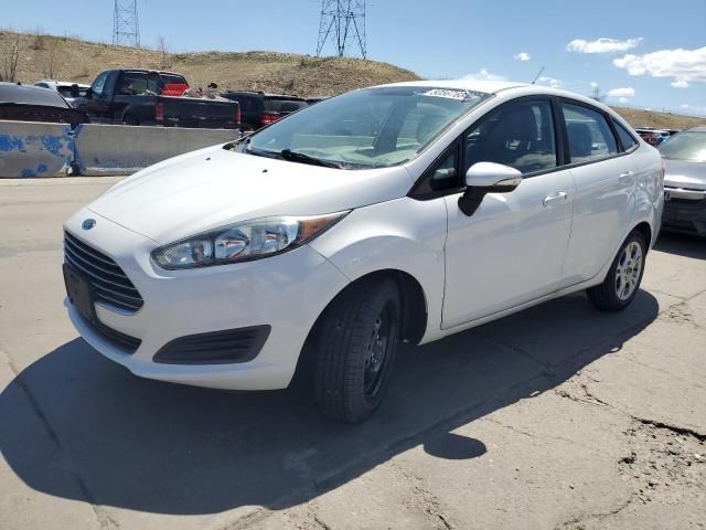 2015 Ford Fiesta SE