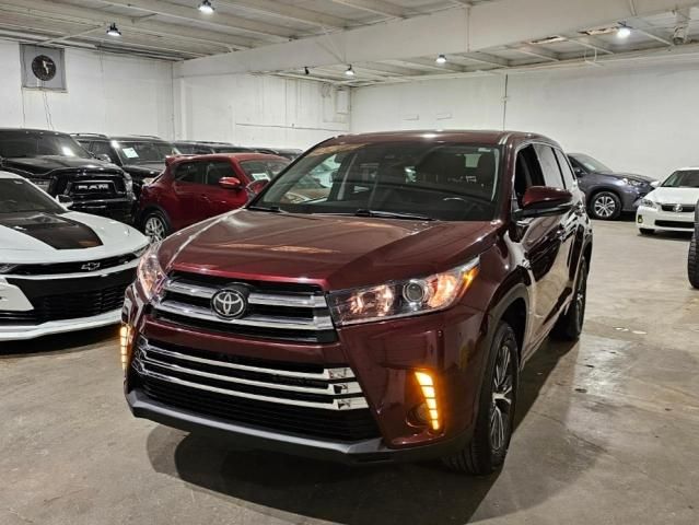 2017 Toyota Highlander LE