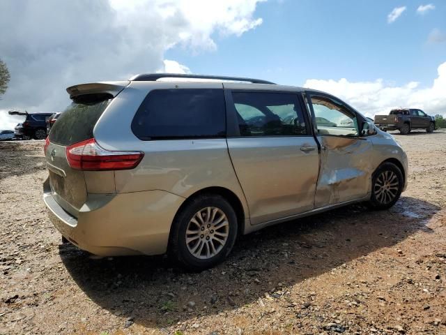 2015 Toyota Sienna XLE