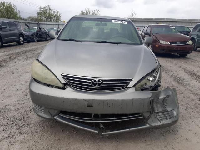 2005 Toyota Camry LE