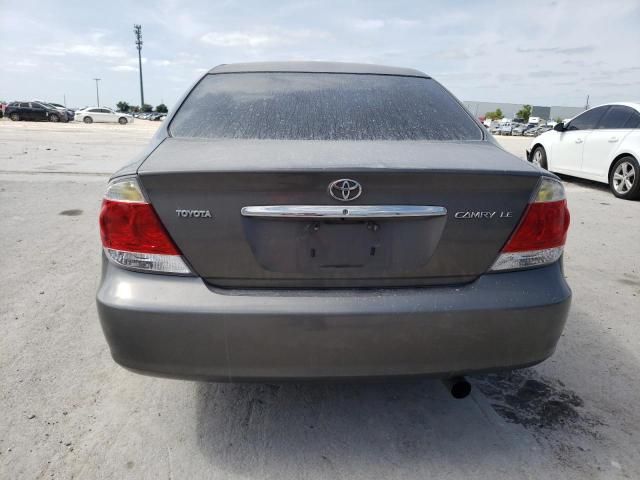 2005 Toyota Camry LE