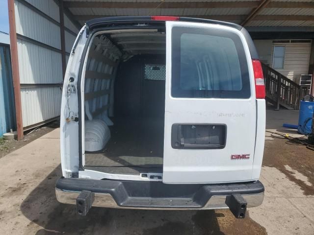 2022 GMC Savana G2500