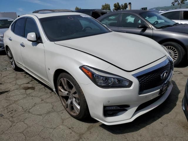 2017 Infiniti Q70 3.7