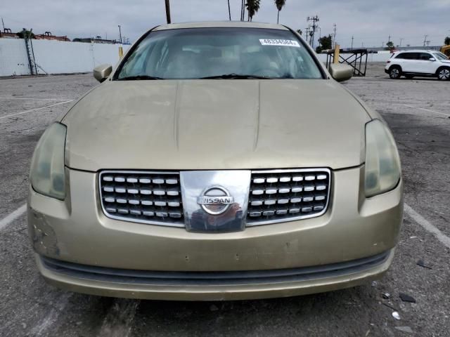 2004 Nissan Maxima SE