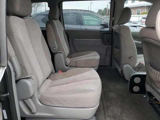 2012 KIA Sedona LX