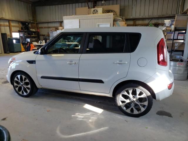 2013 KIA Soul +