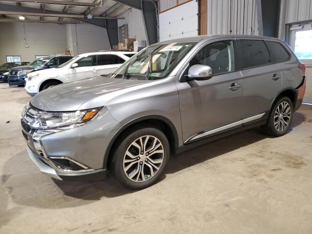 2016 Mitsubishi Outlander SE