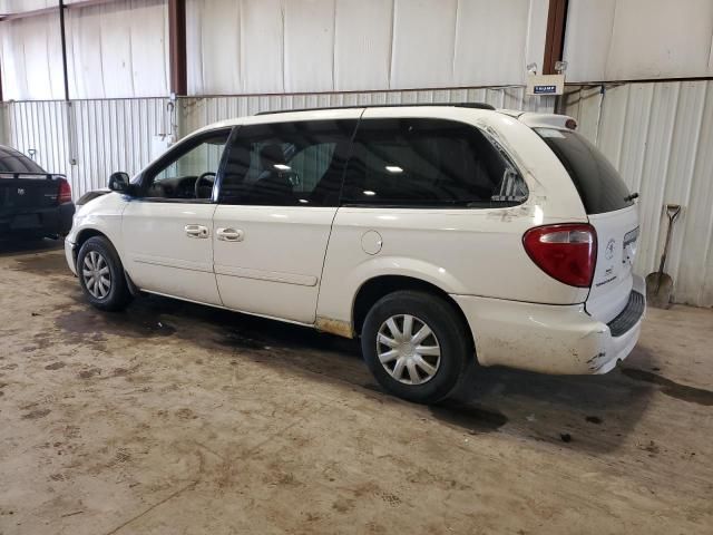 2007 Chrysler Town & Country LX