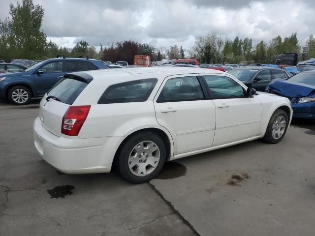 2006 Dodge Magnum SE