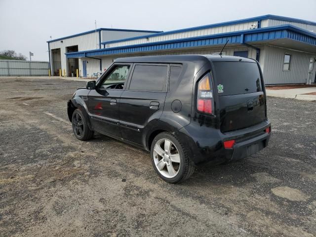 2010 KIA Soul +