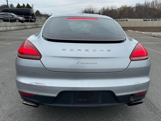 2014 Porsche Panamera 2