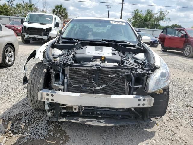 2015 Infiniti Q40