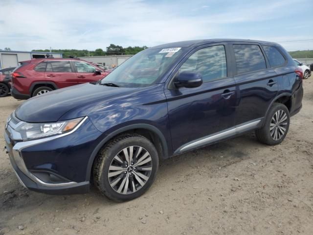 2019 Mitsubishi Outlander SE