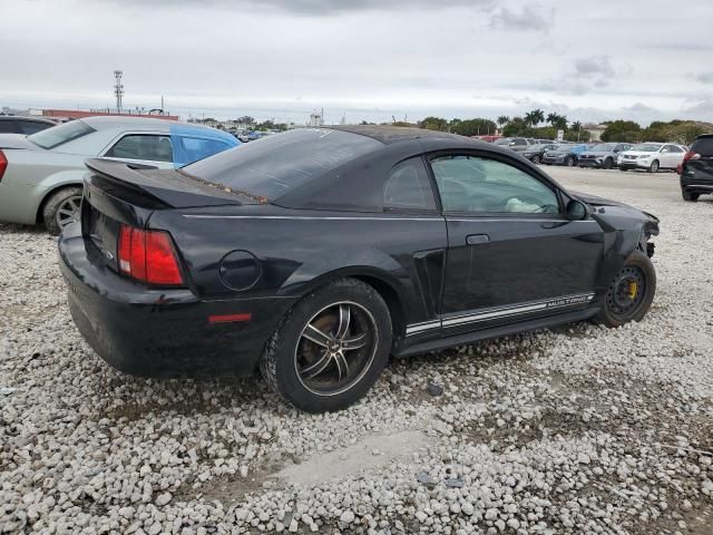 2000 Ford Mustang