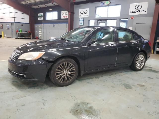 2011 Chrysler 200 Limited