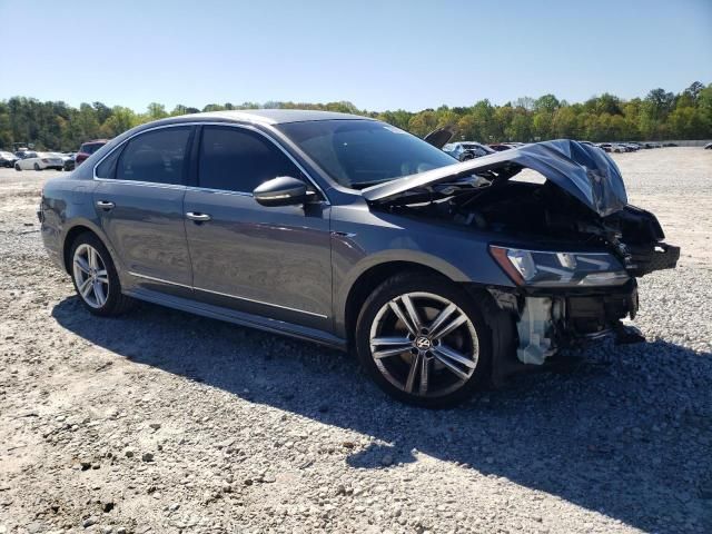 2017 Volkswagen Passat R-Line