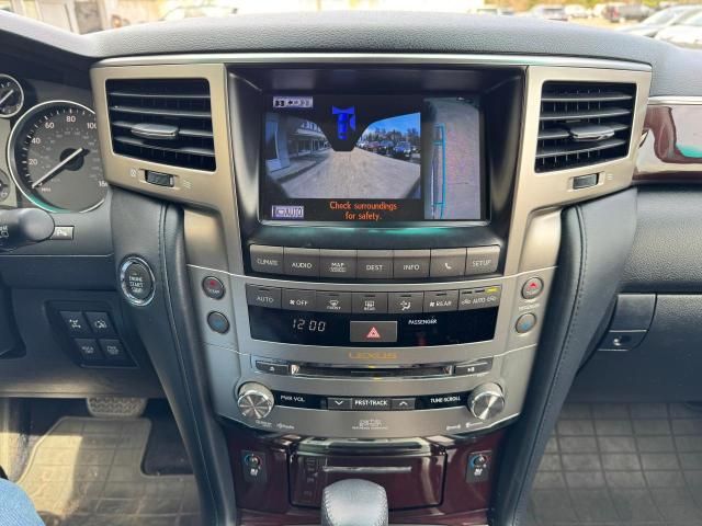 2013 Lexus LX 570