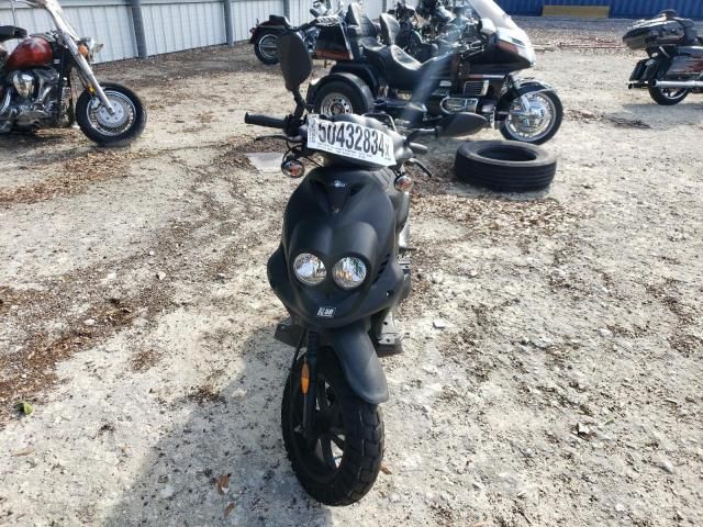 2018 Genuine Scooter Co. Roughhouse 50