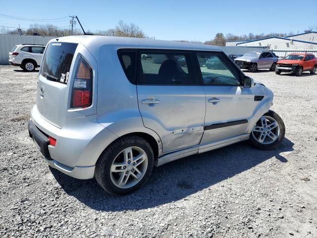 2011 KIA Soul +