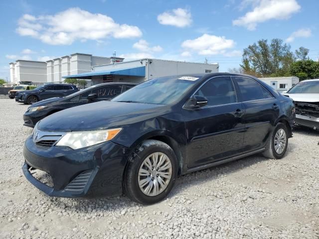 2014 Toyota Camry Hybrid