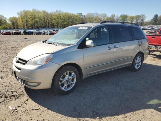 2005 Toyota Sienna XLE