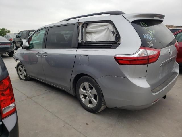 2015 Toyota Sienna LE