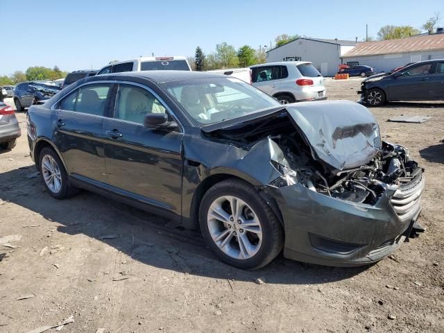 2016 Ford Taurus SE