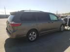 2018 Toyota Sienna LE