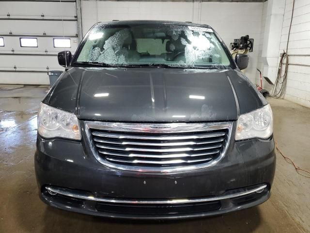 2011 Chrysler Town & Country Touring L