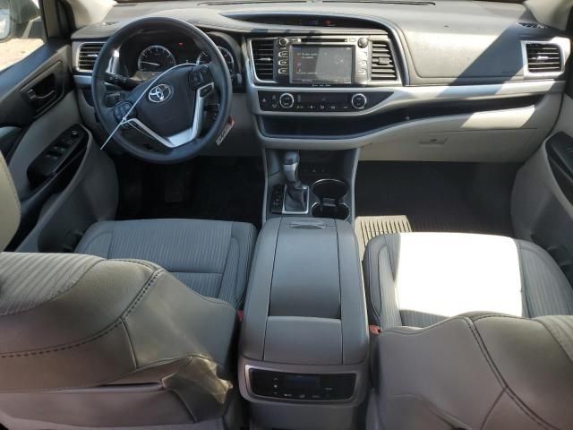 2016 Toyota Highlander LE