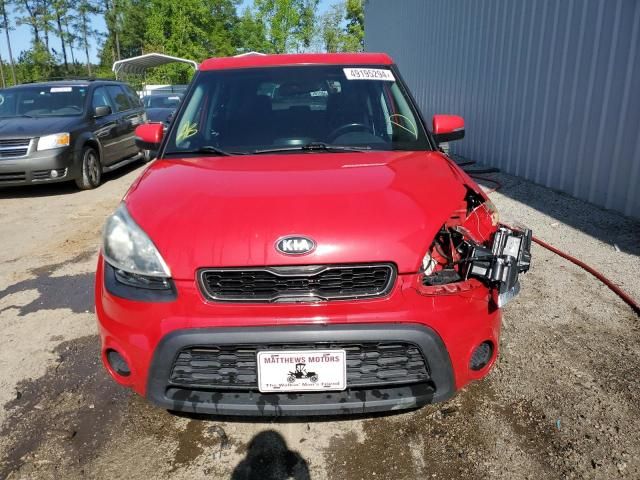 2013 KIA Soul +