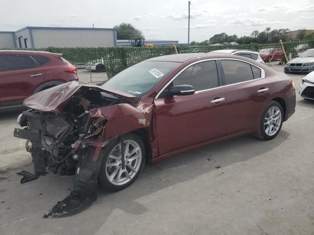 2010 Nissan Maxima S