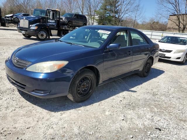 2004 Toyota Camry LE