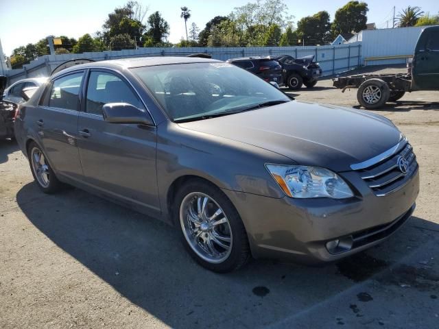 2005 Toyota Avalon XL