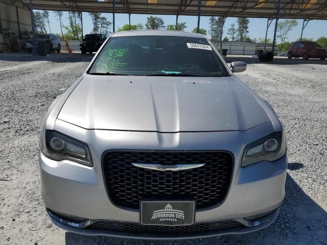 2016 Chrysler 300 S