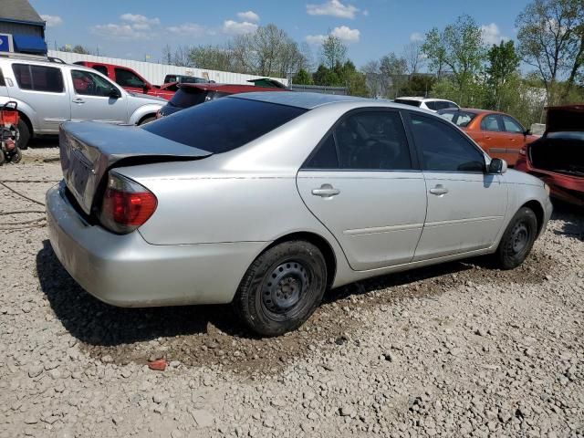 2005 Toyota Camry LE