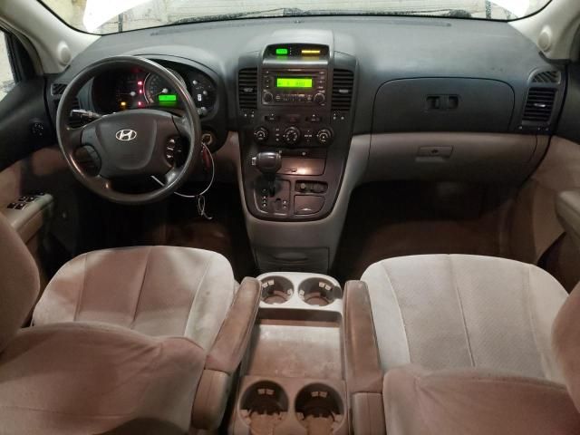 2007 Hyundai Entourage GLS